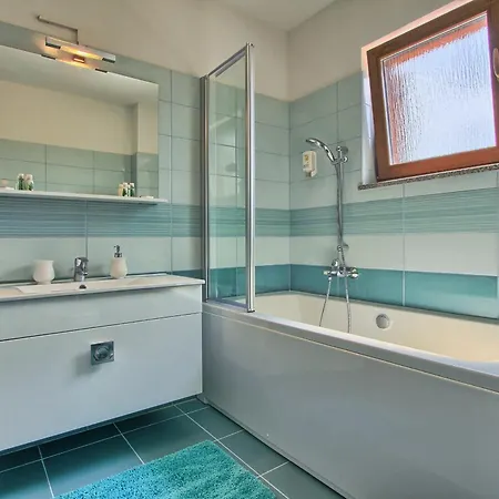 Stokovci In Istria For Families And Kids With A Large Garden And Playground * Svetvinčenat