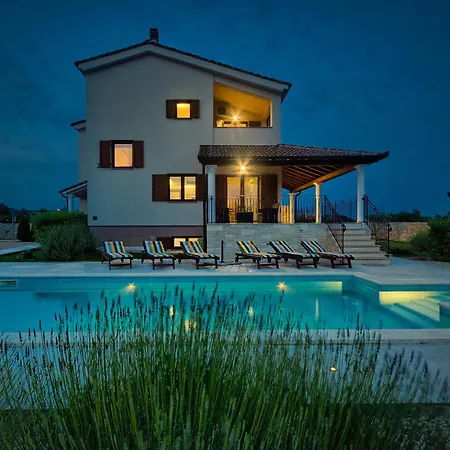 Stokovci In Istria For Families And Kids With A Large Garden And Playground